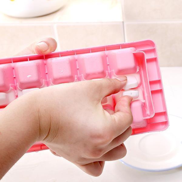 Easy-Release Ice Cube Tray